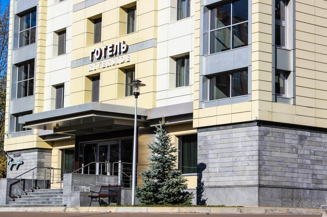 Riverside- Hotel And Mice Tsjernihiv Buitenkant foto