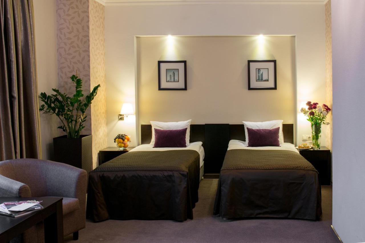 Riverside- Hotel And Mice Tsjernihiv Kamer foto