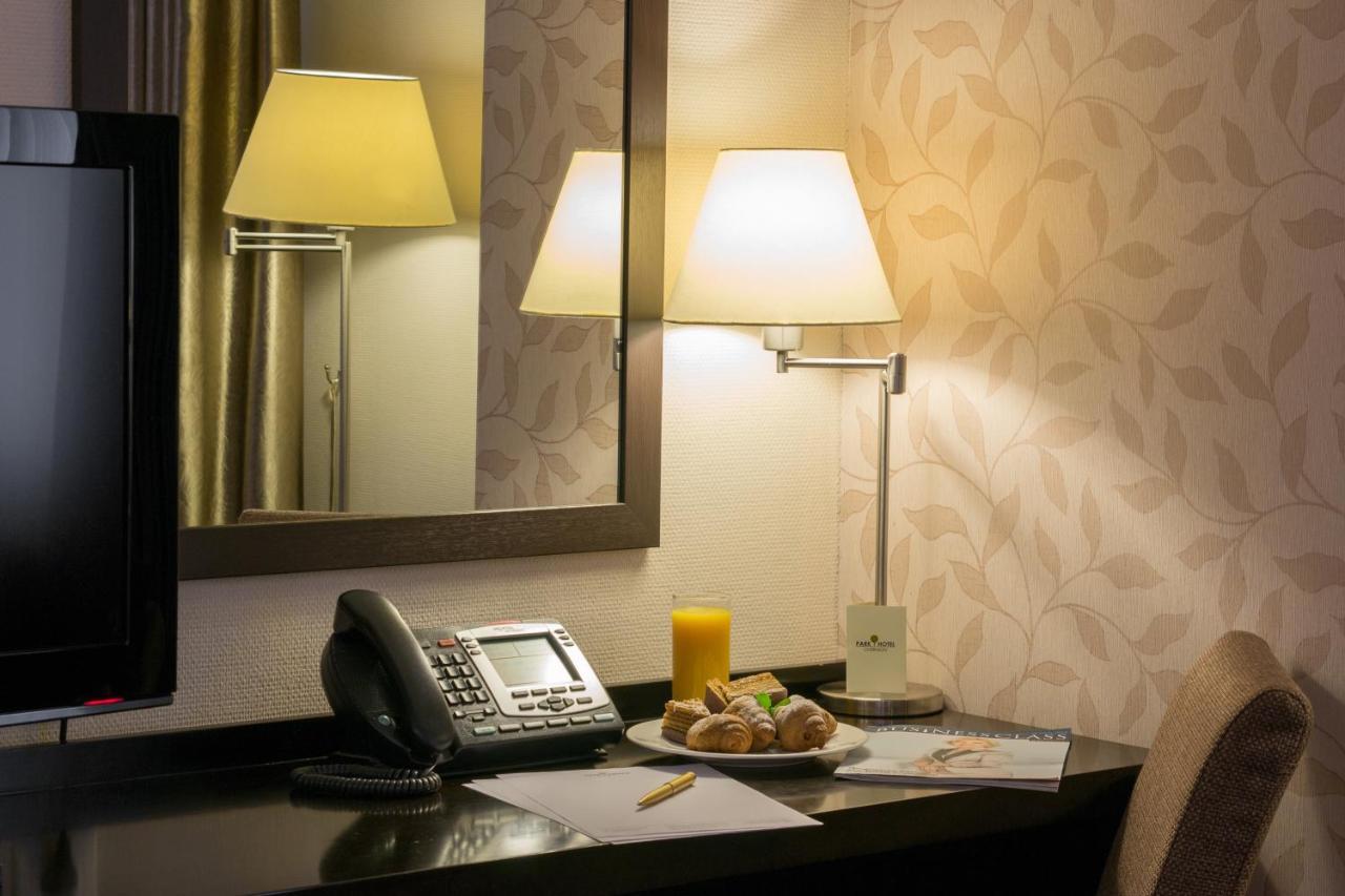Riverside- Hotel And Mice Tsjernihiv Kamer foto